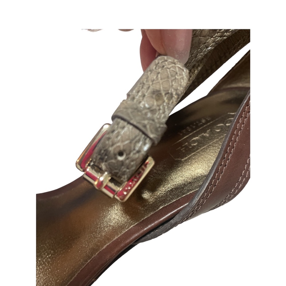 COACH Ieesha strappy leather sandal with kitten heel. 8.5 - Picture 3 of 8